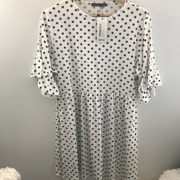 Boohoo Plus Dresses & Skirts - Boohoo Plus NWT Stretchy Polka Dot Dress Boohoo Plus Dresses & Skirts - Boohoo Plus NWT Stretchy Polka Dot Dress